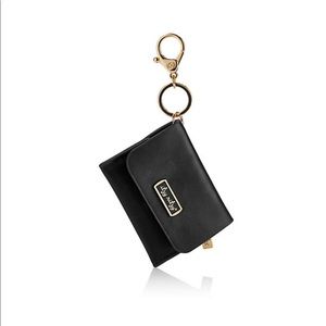 Itzy ritzy mini wallet